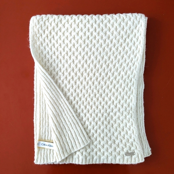 Calvin Klein unisex scarf - Picture 1 of 5